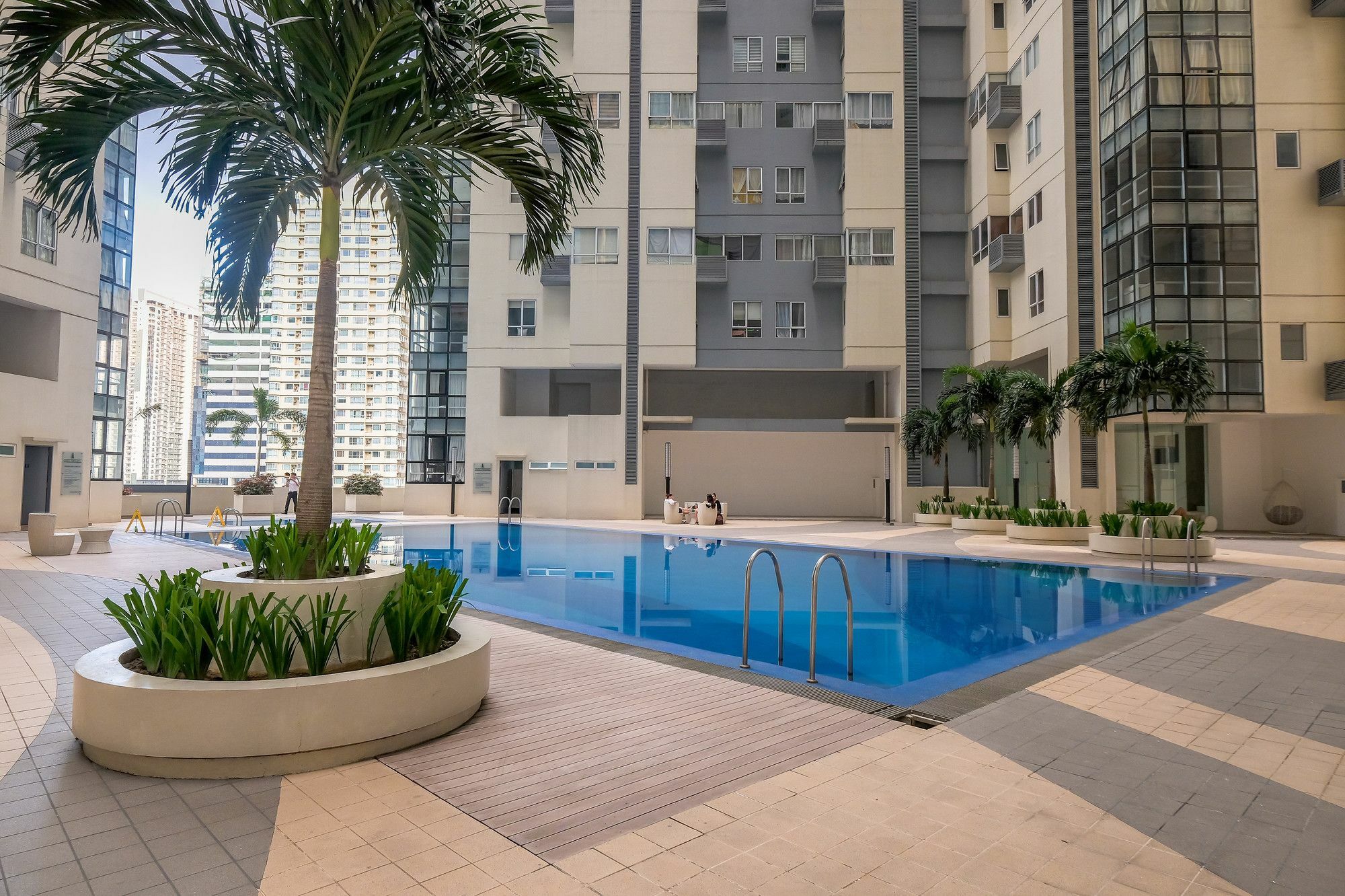 Zen Home Fort Victoria Bgc Taguig Exterior photo